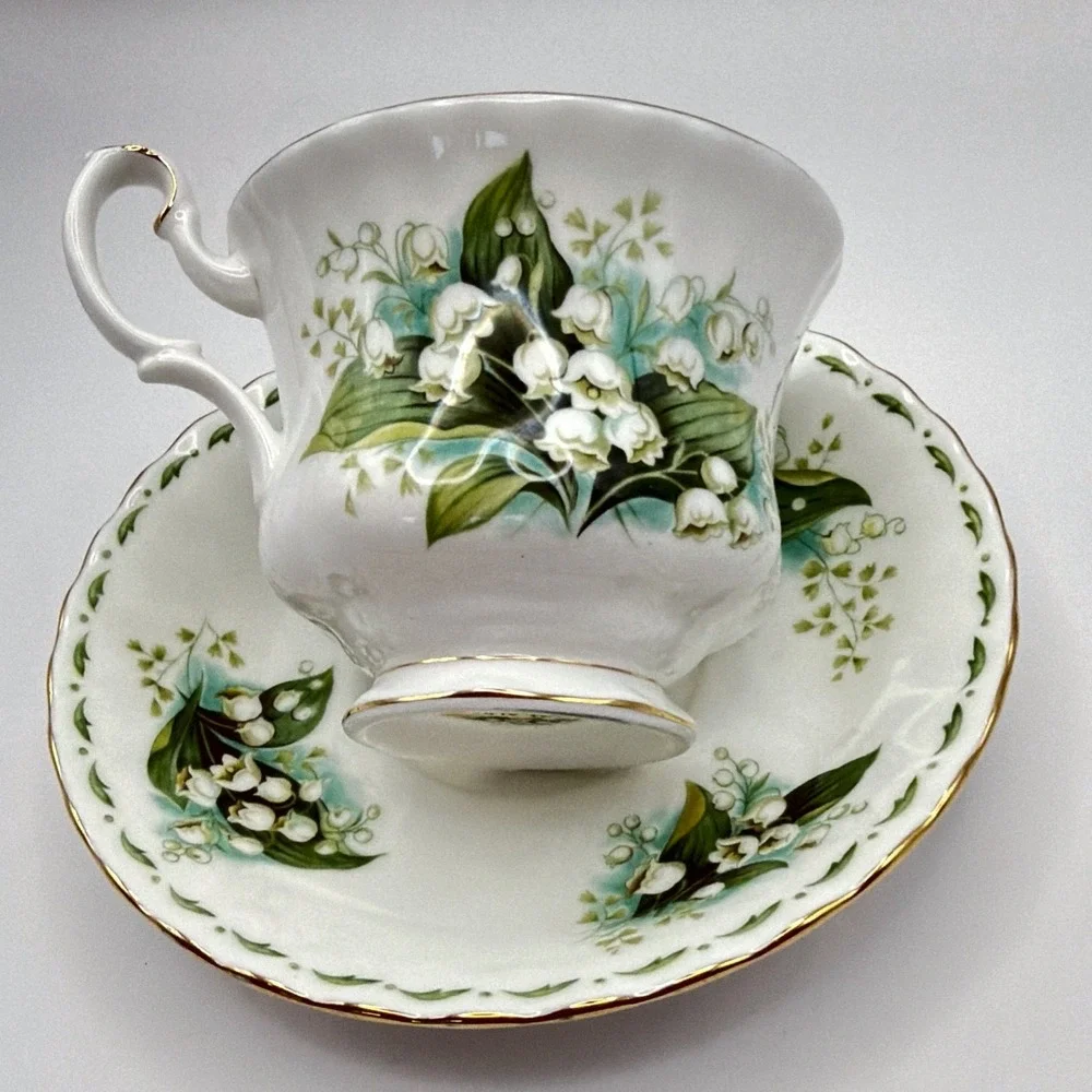 Royal Albert Tea Cup & Saucer Set Lily Of The Valley Flower Series Bone China